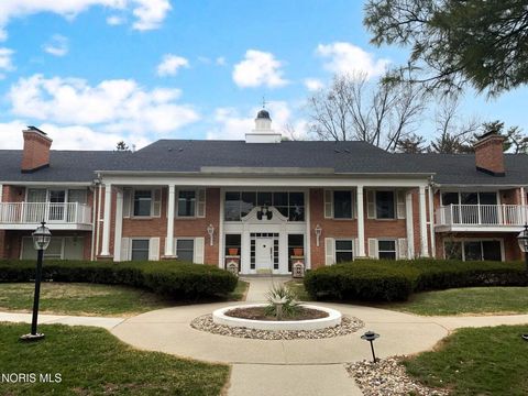 Photo of 5679 Monroe Street #Unit 212, Sylvania, OH 43560 (MLS # 10005306)