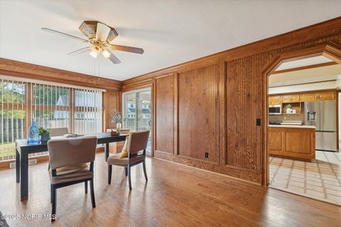 Tiny photo for 3447 Kingsgate Road, Toledo, OH 43606 (MLS # 10000166)