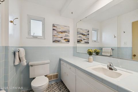 Tiny photo for 3447 Kingsgate Road, Toledo, OH 43606 (MLS # 10000166)