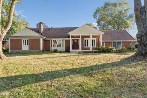 Tiny photo for 3447 Kingsgate Road, Toledo, OH 43606 (MLS # 10000166)