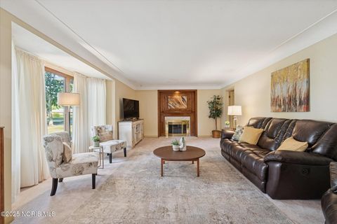 Tiny photo for 3447 Kingsgate Road, Toledo, OH 43606 (MLS # 10000166)