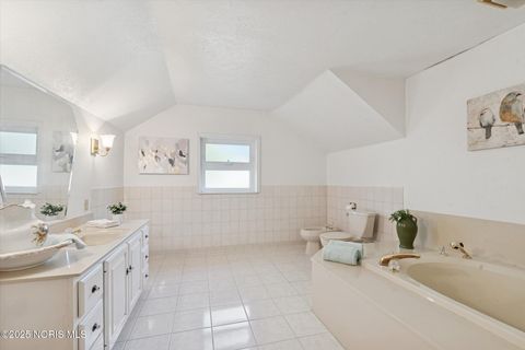 Tiny photo for 3447 Kingsgate Road, Toledo, OH 43606 (MLS # 10000166)