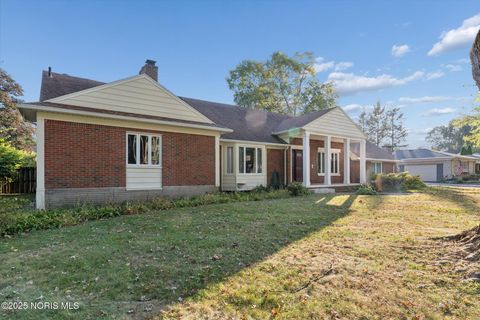 Tiny photo for 3447 Kingsgate Road, Toledo, OH 43606 (MLS # 10000166)