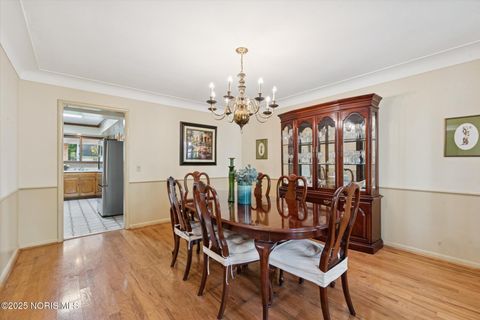 Tiny photo for 3447 Kingsgate Road, Toledo, OH 43606 (MLS # 10000166)