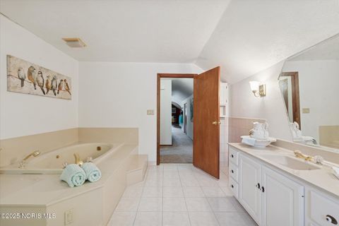 Tiny photo for 3447 Kingsgate Road, Toledo, OH 43606 (MLS # 10000166)