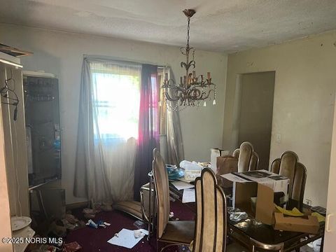 Tiny photo for 1016 E Central Avenue, Toledo, OH 43608 (MLS # 10000682)