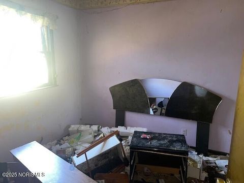 Tiny photo for 1016 E Central Avenue, Toledo, OH 43608 (MLS # 10000682)