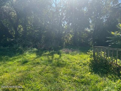 Tiny photo for 1016 E Central Avenue, Toledo, OH 43608 (MLS # 10000682)