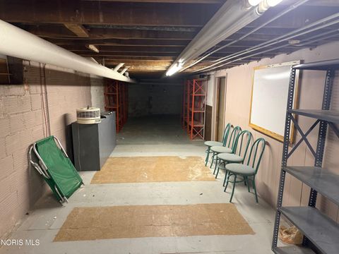 Photo of 4348 Monroe Street, Toledo, OH 43606 (MLS # 10004146)