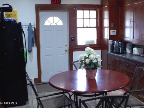 Tiny photo for 2721 Parkwood Avenue, Toledo, OH 43610 (MLS # 10004869)