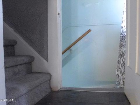 Tiny photo for 2721 Parkwood Avenue, Toledo, OH 43610 (MLS # 10004869)