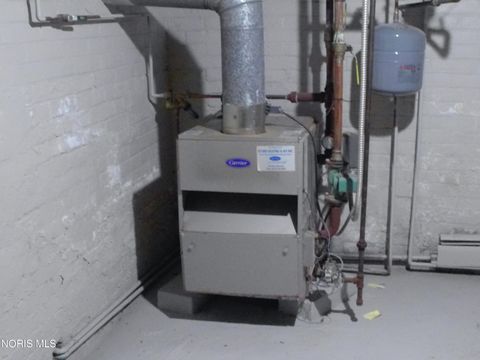 Tiny photo for 2721 Parkwood Avenue, Toledo, OH 43610 (MLS # 10004869)