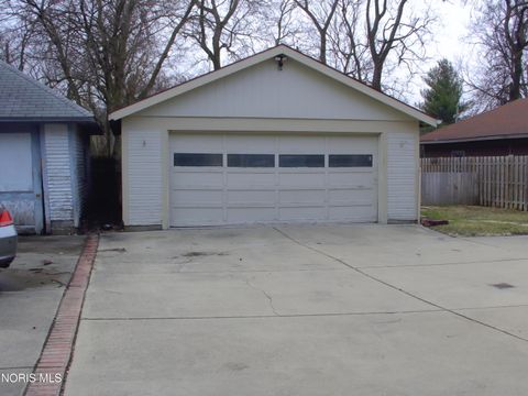 Tiny photo for 2721 Parkwood Avenue, Toledo, OH 43610 (MLS # 10004869)