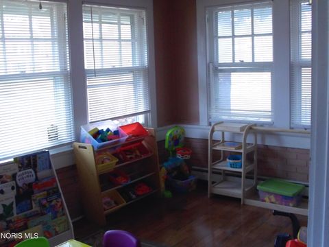 Tiny photo for 2721 Parkwood Avenue, Toledo, OH 43610 (MLS # 10004869)