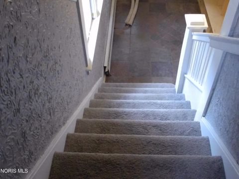 Tiny photo for 2721 Parkwood Avenue, Toledo, OH 43610 (MLS # 10004869)