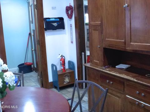 Tiny photo for 2721 Parkwood Avenue, Toledo, OH 43610 (MLS # 10004869)