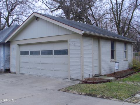Tiny photo for 2721 Parkwood Avenue, Toledo, OH 43610 (MLS # 10004869)