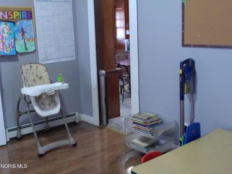 Tiny photo for 2721 Parkwood Avenue, Toledo, OH 43610 (MLS # 10004869)