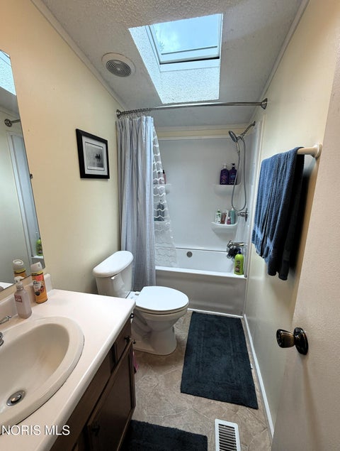 Tiny photo for 802 S Favony Avenue, Holland, OH 43528 (MLS # 10013281)