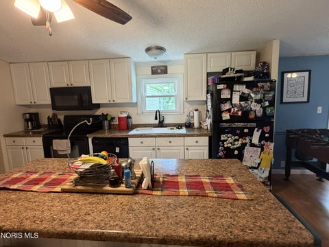 Tiny photo for 802 S Favony Avenue, Holland, OH 43528 (MLS # 10013281)