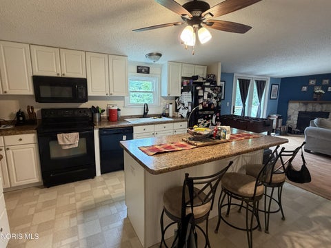 Tiny photo for 802 S Favony Avenue, Holland, OH 43528 (MLS # 10013281)