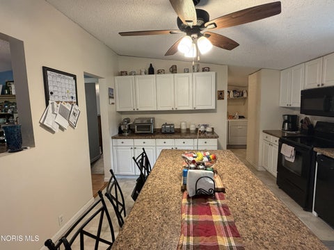 Tiny photo for 802 S Favony Avenue, Holland, OH 43528 (MLS # 10013281)