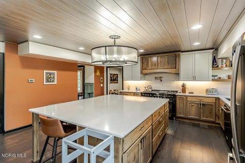 Tiny photo for 56 Back Bay Road, Bowling Green, OH 43402 (MLS # 10014873)
