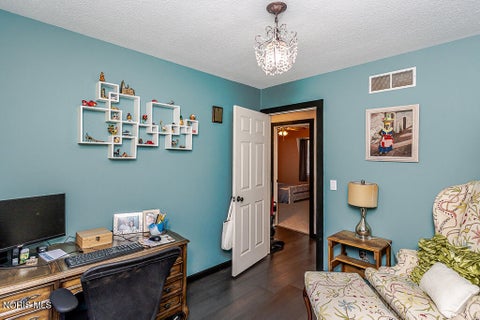 Tiny photo for 56 Back Bay Road, Bowling Green, OH 43402 (MLS # 10014873)