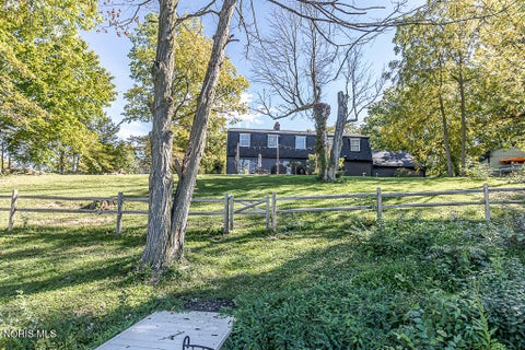 Tiny photo for 56 Back Bay Road, Bowling Green, OH 43402 (MLS # 10014873)