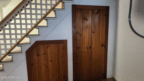 Tiny photo for 4037 Commonwealth Avenue, Toledo, OH 43612 (MLS # 10003611)