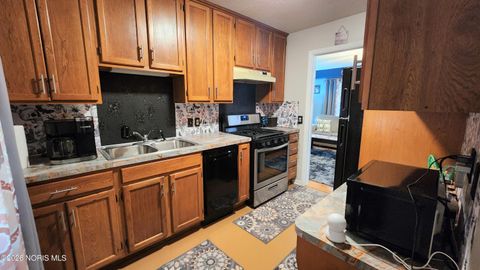 Tiny photo for 4037 Commonwealth Avenue, Toledo, OH 43612 (MLS # 10003611)