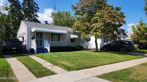 Tiny photo for 4037 Commonwealth Avenue, Toledo, OH 43612 (MLS # 10003611)