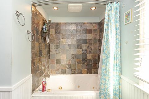 Tiny photo for 5404 Lewis Avenue, Toledo, OH 43612 (MLS # 10000120)