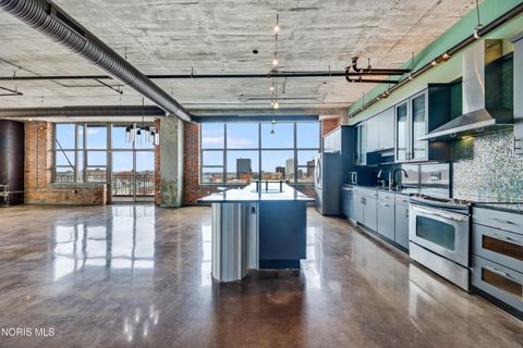 Tiny photo for 745 Washington Street #601, Toledo, OH 43604 (MLS # 10005338)