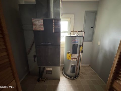 Tiny photo for 341 Defiance Avenue, Findlay, OH 45840 (MLS # 10005049)