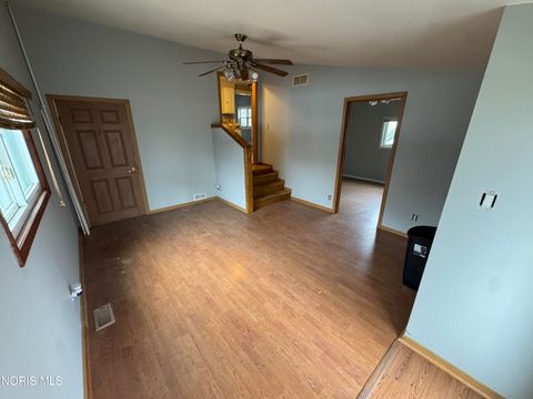 Tiny photo for 341 Defiance Avenue, Findlay, OH 45840 (MLS # 10005049)