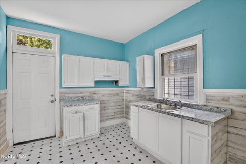 Tiny photo for 976 Post Street, Toledo, OH 43610 (MLS # 10012271)