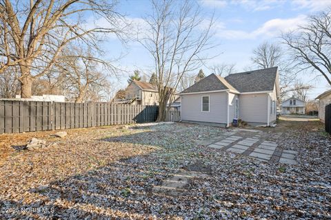 Tiny photo for 144 Whiting Avenue, Toledo, OH 43609 (MLS # 10000247)