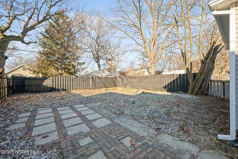 Tiny photo for 144 Whiting Avenue, Toledo, OH 43609 (MLS # 10000247)