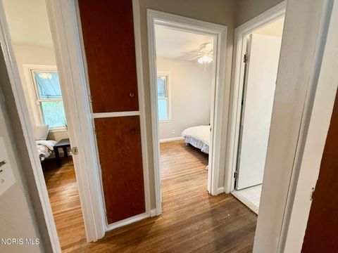 Tiny photo for 952 Francis Avenue, Toledo, OH 43609 (MLS # 10007371)