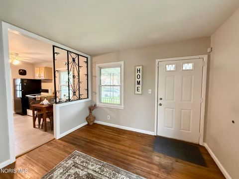 Tiny photo for 952 Francis Avenue, Toledo, OH 43609 (MLS # 10007371)