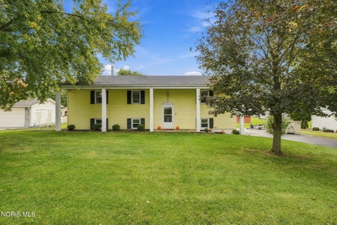 Photo of 415 Center Drive, Upper Sandusky, OH 43351 (MLS # 10014852)