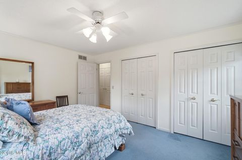 Tiny photo for 410 Kent Court, Maumee, OH 43537 (MLS # 10011057)