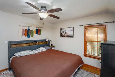 Tiny photo for 833 River Road, Maumee, OH 43537 (MLS # 10011882)