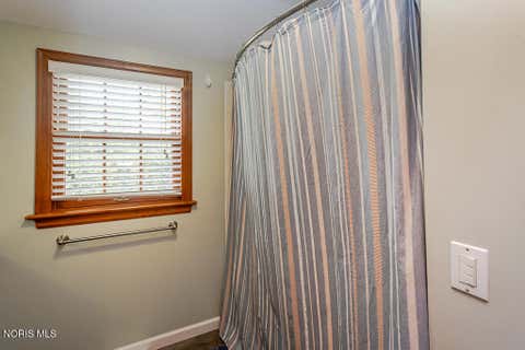 Tiny photo for 833 River Road, Maumee, OH 43537 (MLS # 10011882)