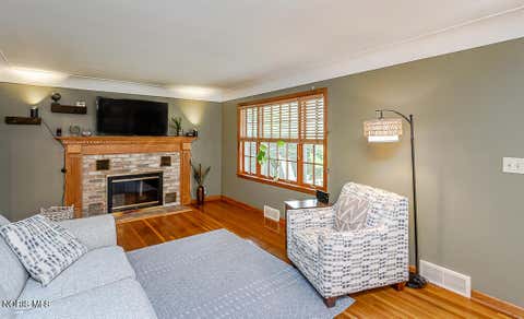 Tiny photo for 833 River Road, Maumee, OH 43537 (MLS # 10011882)