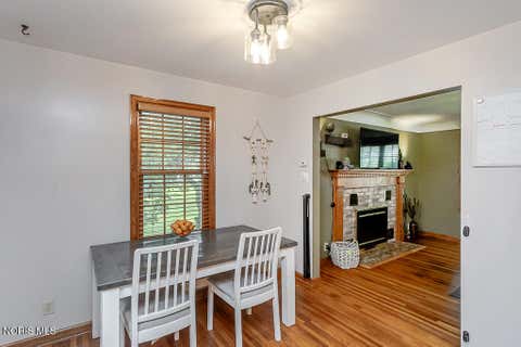 Tiny photo for 833 River Road, Maumee, OH 43537 (MLS # 10011882)