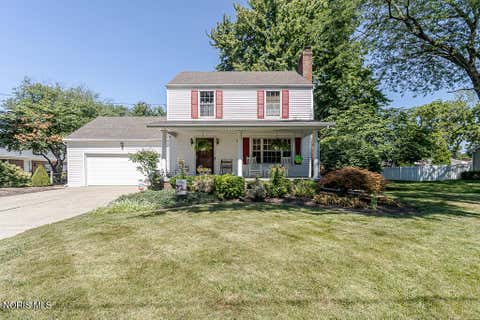 Photo of 833 River Road, Maumee, OH 43537 (MLS # 10011882)