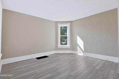 Tiny photo for 4106 Peak Avenue, Toledo, OH 43612 (MLS # 10012397)