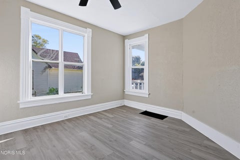 Tiny photo for 4106 Peak Avenue, Toledo, OH 43612 (MLS # 10012397)